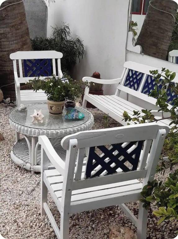 Charming serviced apartment with yard & terrace | Dogs allowed — photo 3