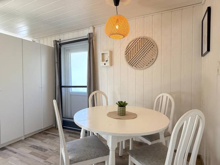 Pleasant vacation home with patio | Dogs allowed — photo 4
