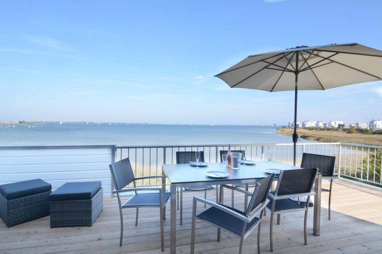 Wilbur - Waterfront, Sauna, Fireplace in Flensburg
