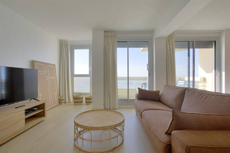 Rental apartment with heated pool | Sea view — photo 4