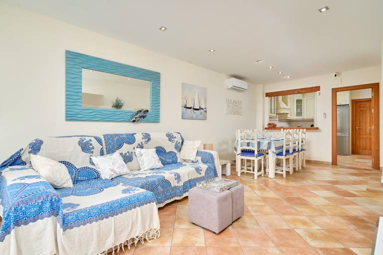 Apartment 'La Casita Azul' with Shared Pool, Wi-Fi and Air Conditioning — photo 4