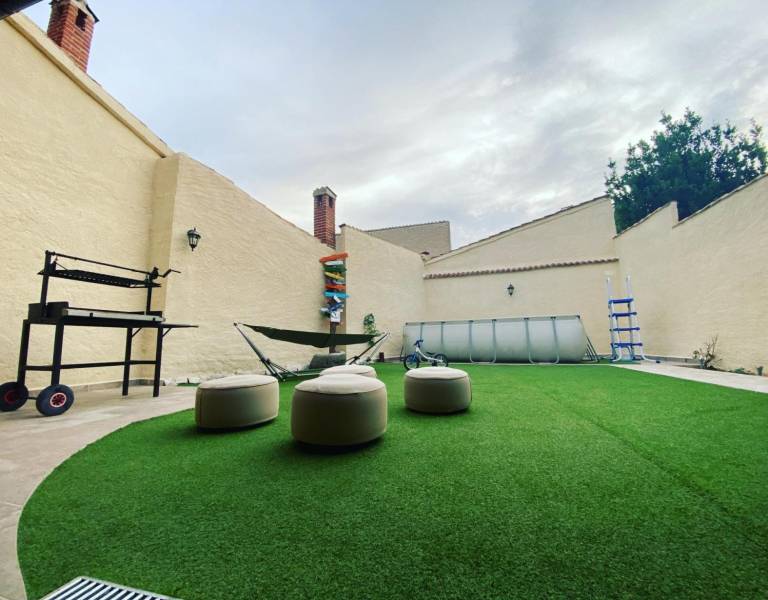 House with private pool, terrace & barbeque — photo 3