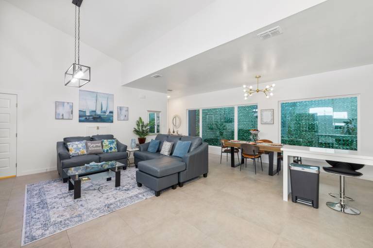 Family-friendly apartment with patio & garden | Dogs allowed — photo 5