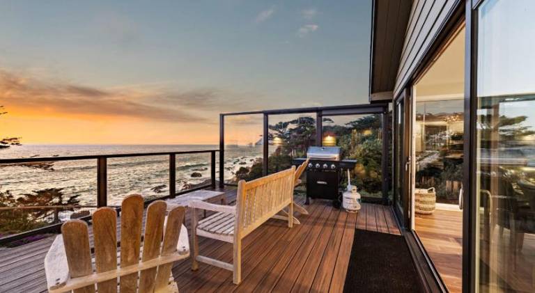 Entire Private Coastal Retreat - Spectacular Ocean Views wHot Tub — photo 4