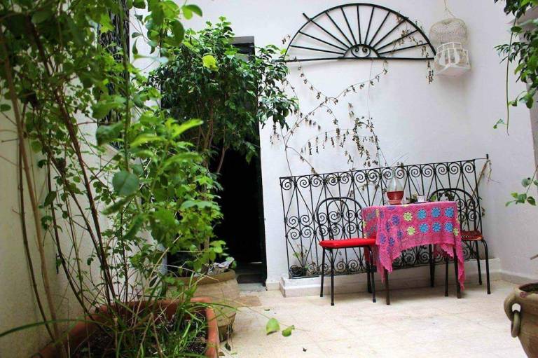 riad  Tunisz