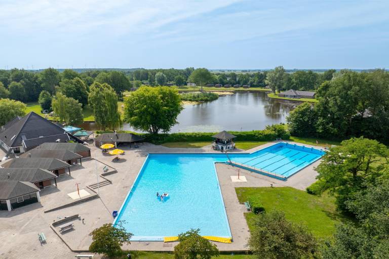 Voll ausgestatteter Bungalow mit Pool, Terrasse und Garten | Haustierfreundlich