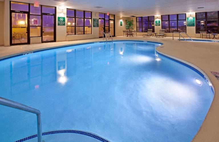 La Quinta Inn & Suites by Wyndham Des Moines West Clive — photo 5