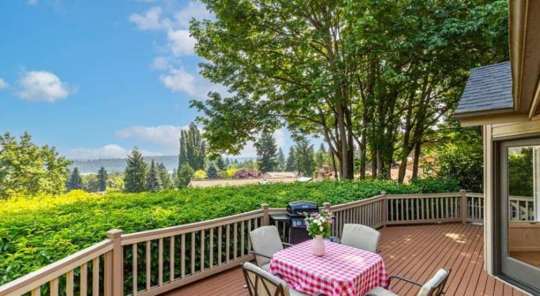 242 m&sup2; Ferienhaus