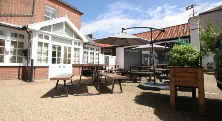 The Red Lion Hotel — photo 5