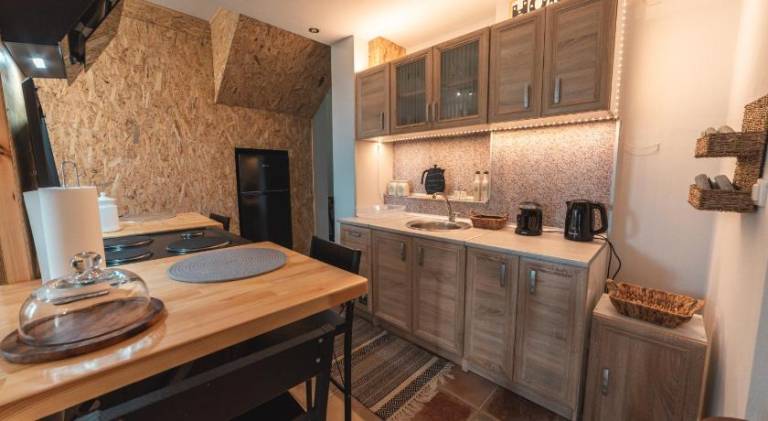 Charming vacation home with terrace, yard & barbeque | Good for workation | Dogs allowed — photo 5