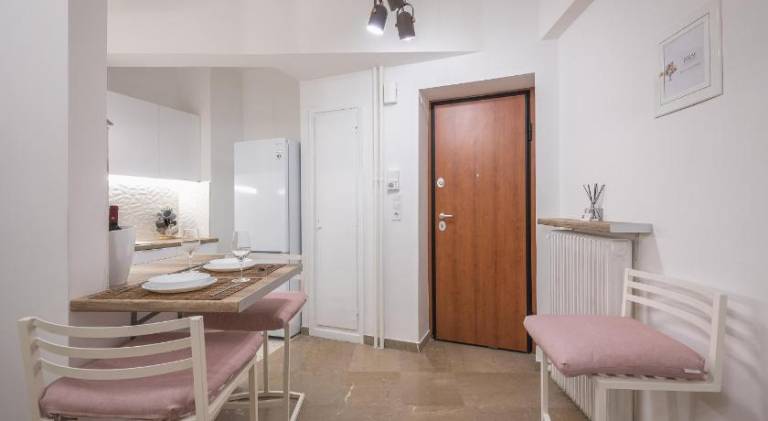 Rental apartment with jacuzzi — photo 2
