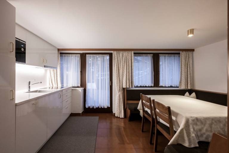 Villa Stella Apartment N42 near ski lifts, mountain view, Wi-Fi, terrace, garden — photo 3