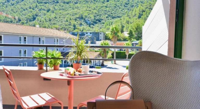 Sure Hotel by Best Western Gemenos en Provence — photo 2