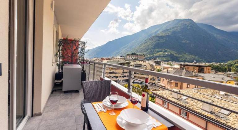 Apartment with patio | Suitable for remote work — photo 2