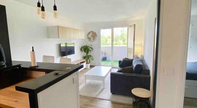 Rental apartment with terrace, yard & private pool | Pets are welcome — photo 2