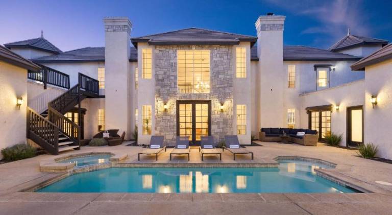 House with pool, hot tub & sauna | Dogs allowed — photo 3