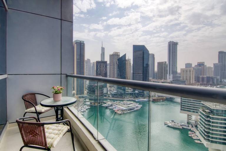 GuestReady Exquisite getaway with Marina views