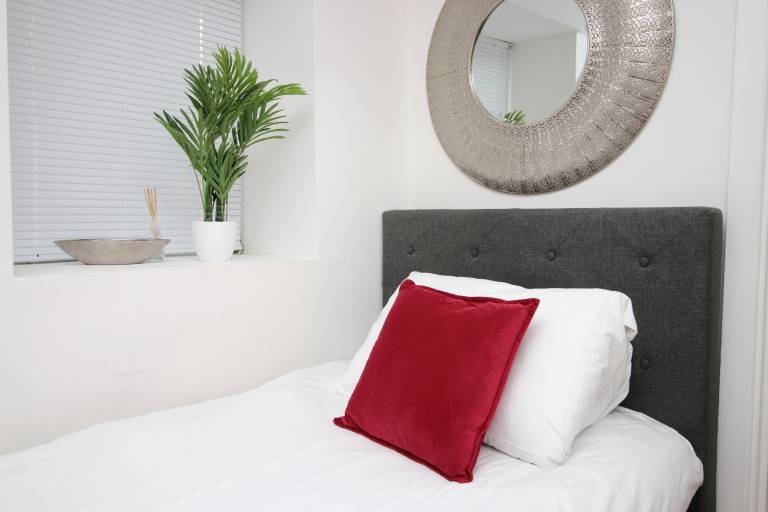 Comfortable Studio Near City Centre Free Parking