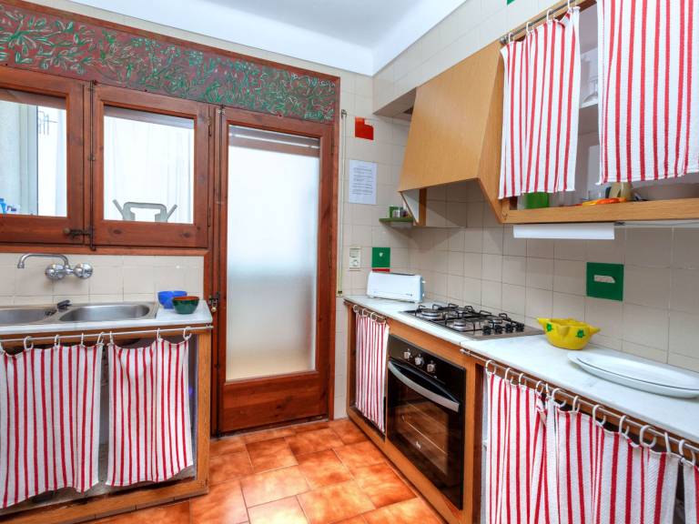 Child-friendly pleasant holiday apartment with terrace | Sea view | Beach nearby | Pets allowed — photo 3