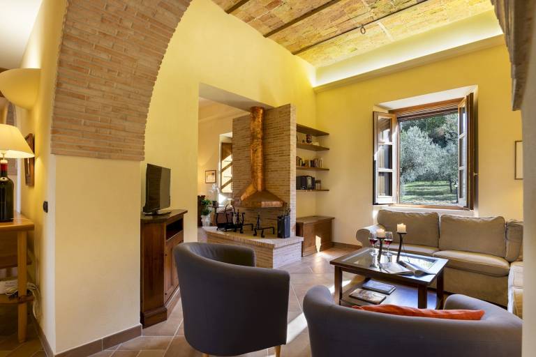 Villa with terrace, private pool & garden | Garden view — photo 5