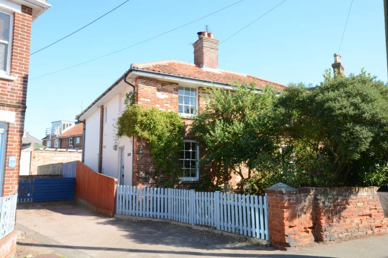 Pebble Beach Cottage Aldeburgh