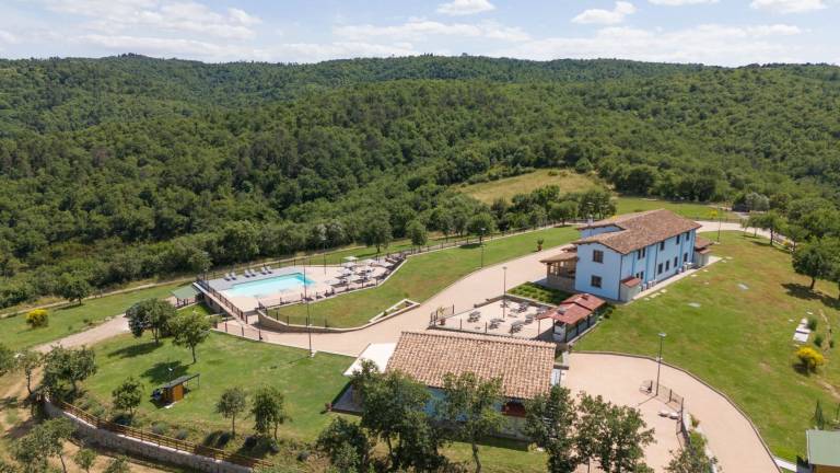 Family-oriented villa with private pool & yard | Pets are welcome — photo 3