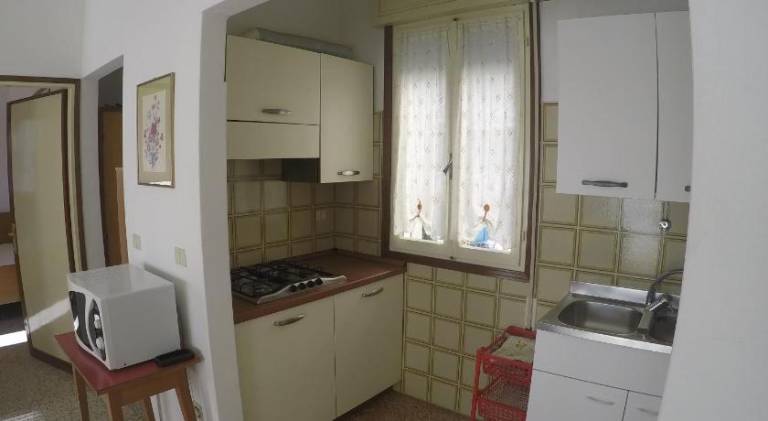 Holiday apartment with 2 rooms for 6 persons — photo 3