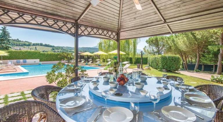 Villa with hot tub & pool in Assisi