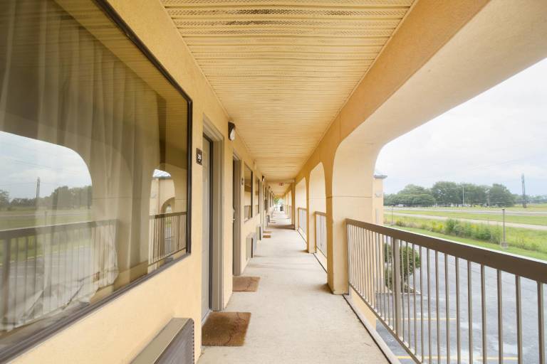 Deerfield Inn By Capital O Blytheville AR I55 — photo 4