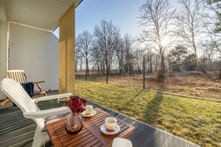 Art Lake 0 8 Seaside Apartment with Terrace Swimming Pool Air Conditioning — photo 4