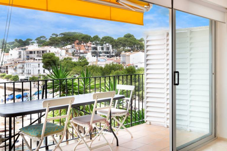 Apartment 'Llafranch Sea' with Sea View, Private Terrace and Wi-Fi — photo 2