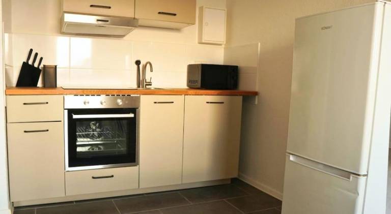 Rental apartment with 2 rooms for 4 persons — photo 3