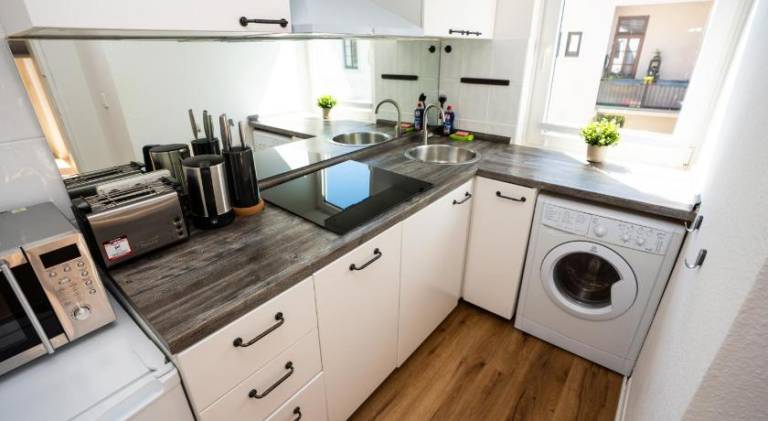 Dobben6 - central - 2 Bedroom - balcony - kitchen — photo 2