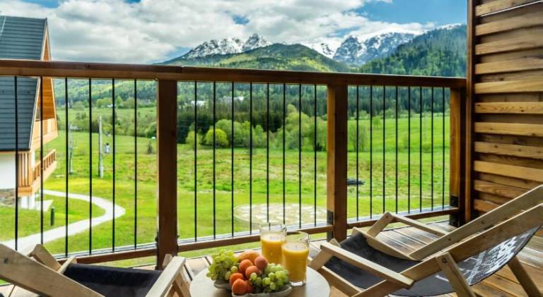Holiday apartment with pool in Koscielisko