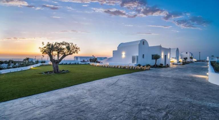 Kyklos Villas - luxury villas with private pool in Santorini