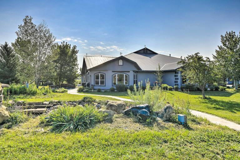 Flawless Durango Home w/ Theater + Pool Table — photo 2