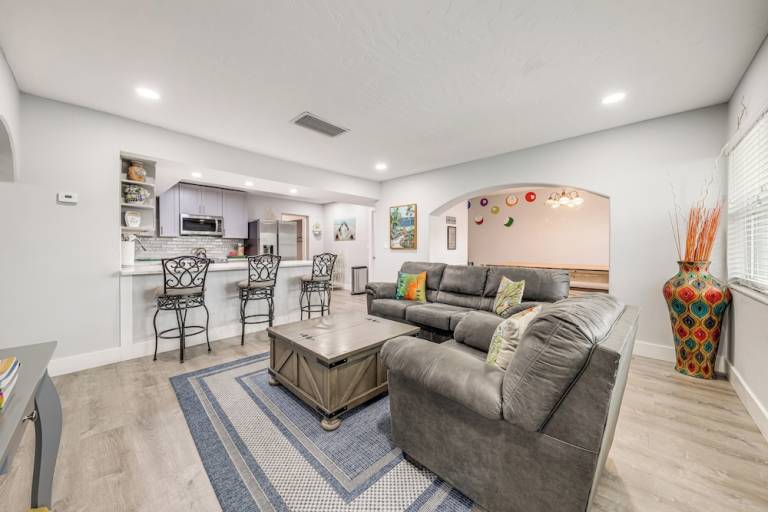 Cottage Lake Worth