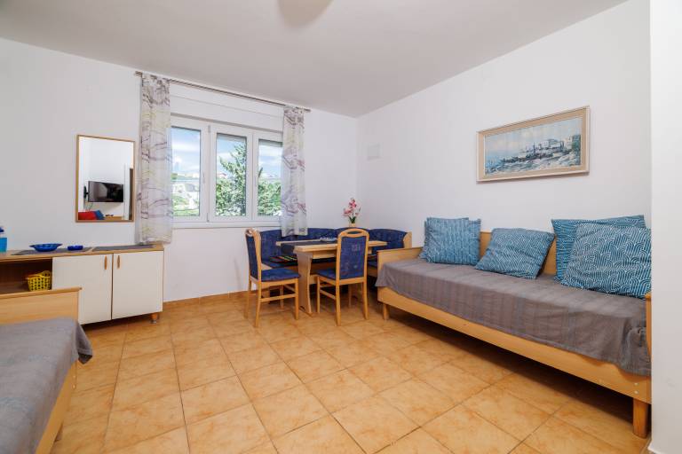 Rental apartment with terrace — photo 4