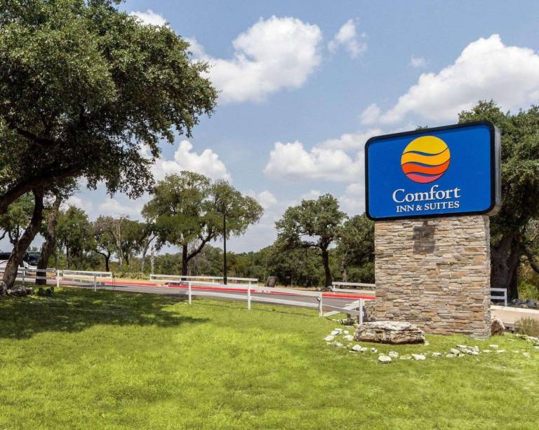 Comfort Inn & Suites Burnet in Burnet, TX