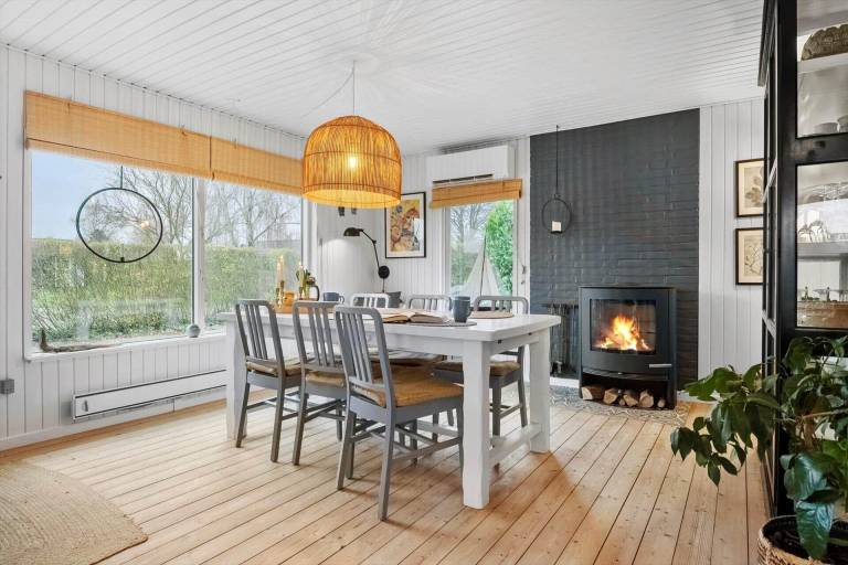 Fully equipped vacation home with grill, jacuzzi & patio | Sea view | Pet-friendly in Odder