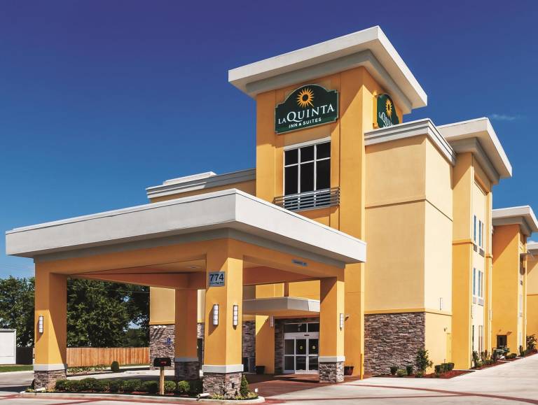 Comfort Inn & Suites in Claremore, OK