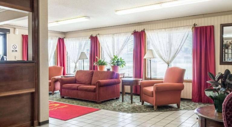 Econo Lodge Sioux Falls North — photo 3