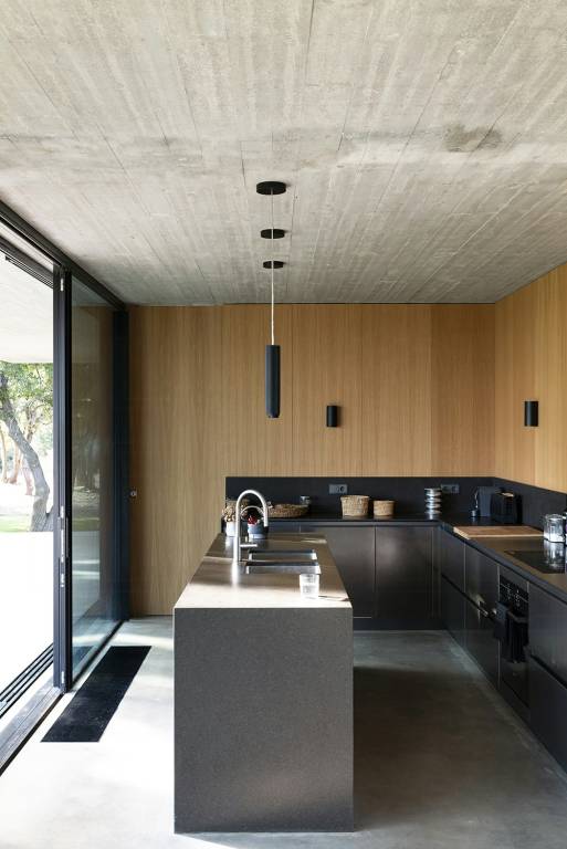 House with BBQ, yard & private pool | Suitable for remote work — photo 5