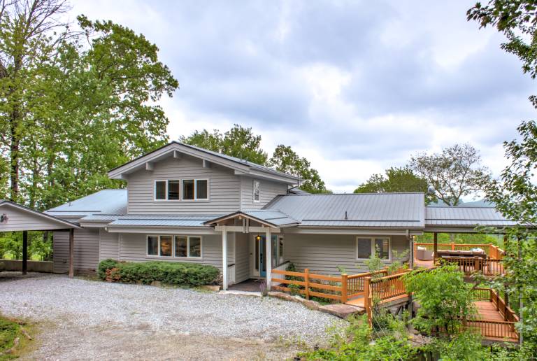 House  Glenville