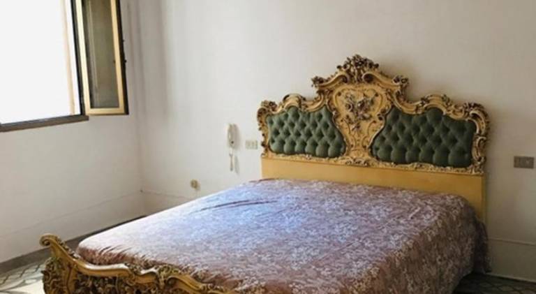 Vacation home with 3 rooms for 6 persons in Alezio