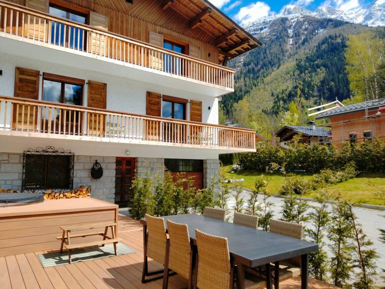 Vacation home with yard & sauna in Chamonix-Mont-Blanc