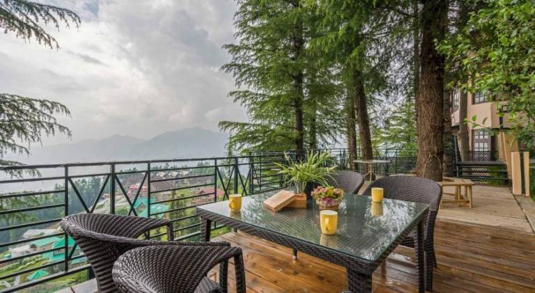 Wood House Retreat by Vista Rooms in Shimla