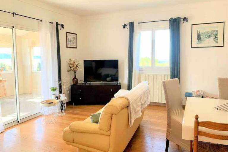 Fully equipped apartment with yard, pool & terrace | Next to the beach | Pet-friendly — photo 5