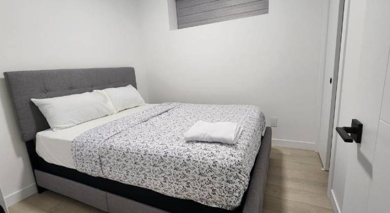 Apartment with 3 rooms for 7 persons in Winnipeg, MB