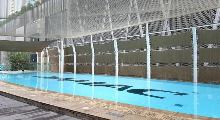 Vacation home with garden, patio & private pool | Next to Burj Khalifa | Suitable for remote work — photo 4
